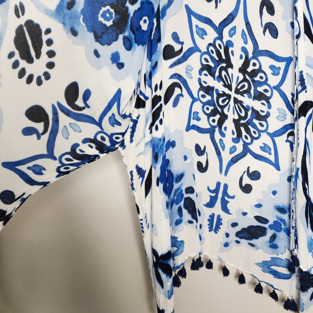Blue and White Floral Kimono with Tassels - Picture 5 of 10